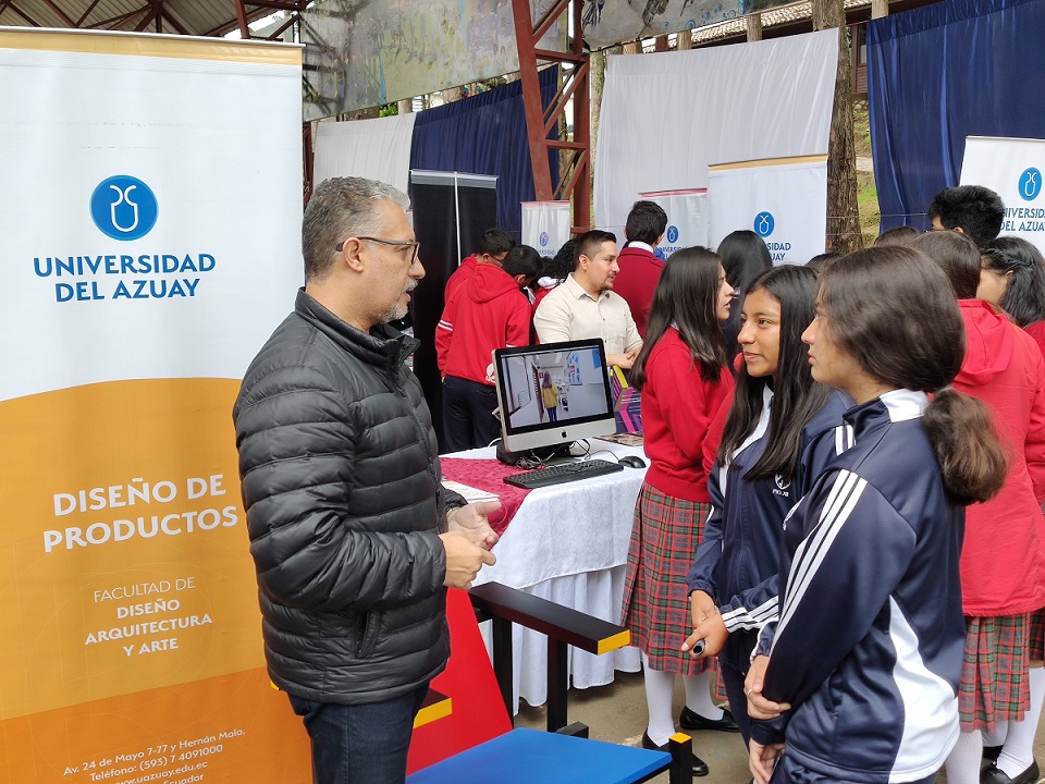 La Universidad del Azuay se prepara para procesos de admisión